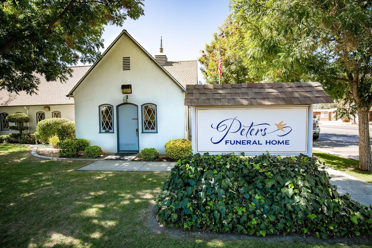 Peters Funeral Homes - Wasco building in Wasco, California