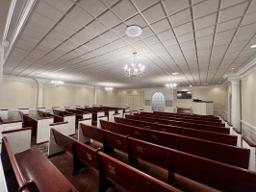 Watkins Cooper Lyon Funeral Home building in Clarksville, Virginia