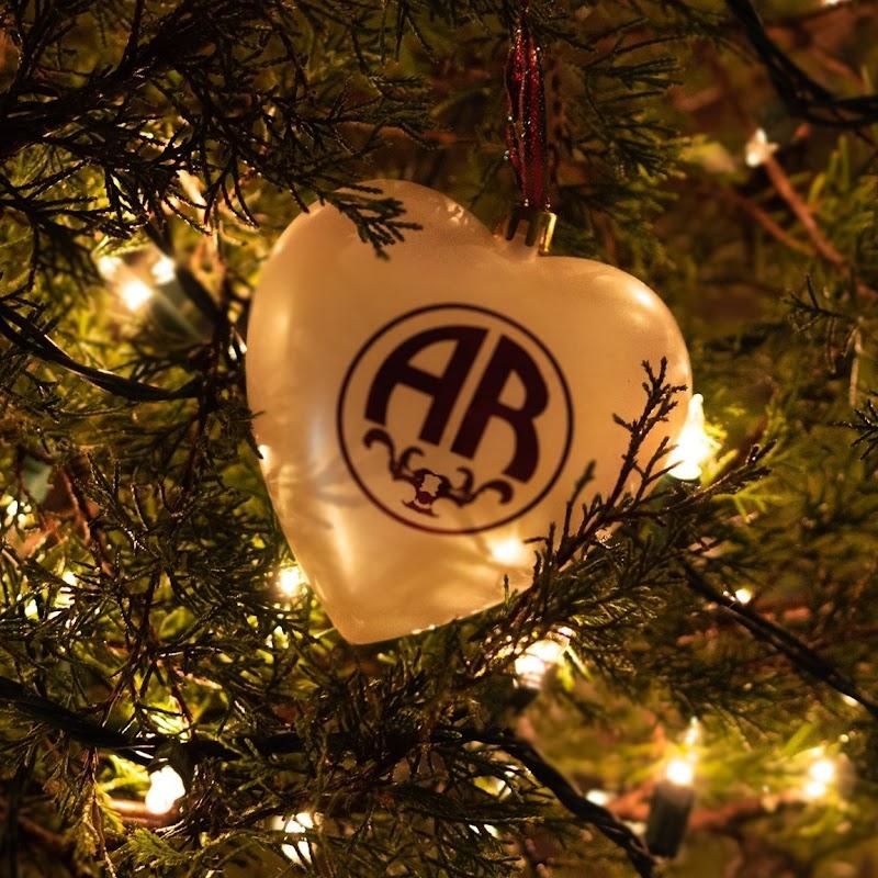 Alexander & Royalty Funeral Home building in Harrodsburg, Kentucky