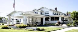 Armes-Hunt Funeral Home in Fairmount Indiana