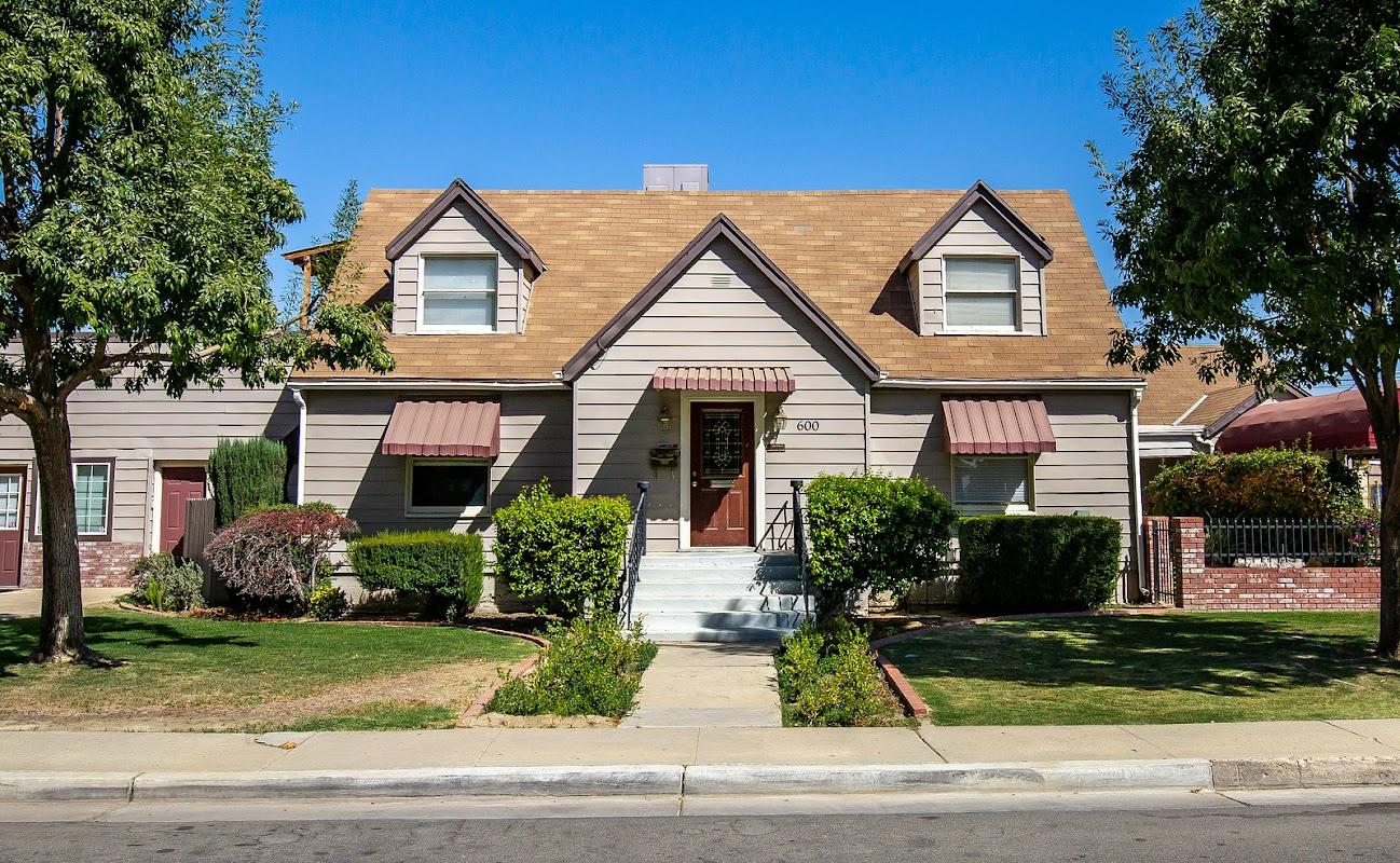 Arvin Funeral Home building in Arvin, California