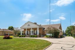 Babitt-Busch Funeral and Crematory Services - North Royalton building in North Royalton, Ohio