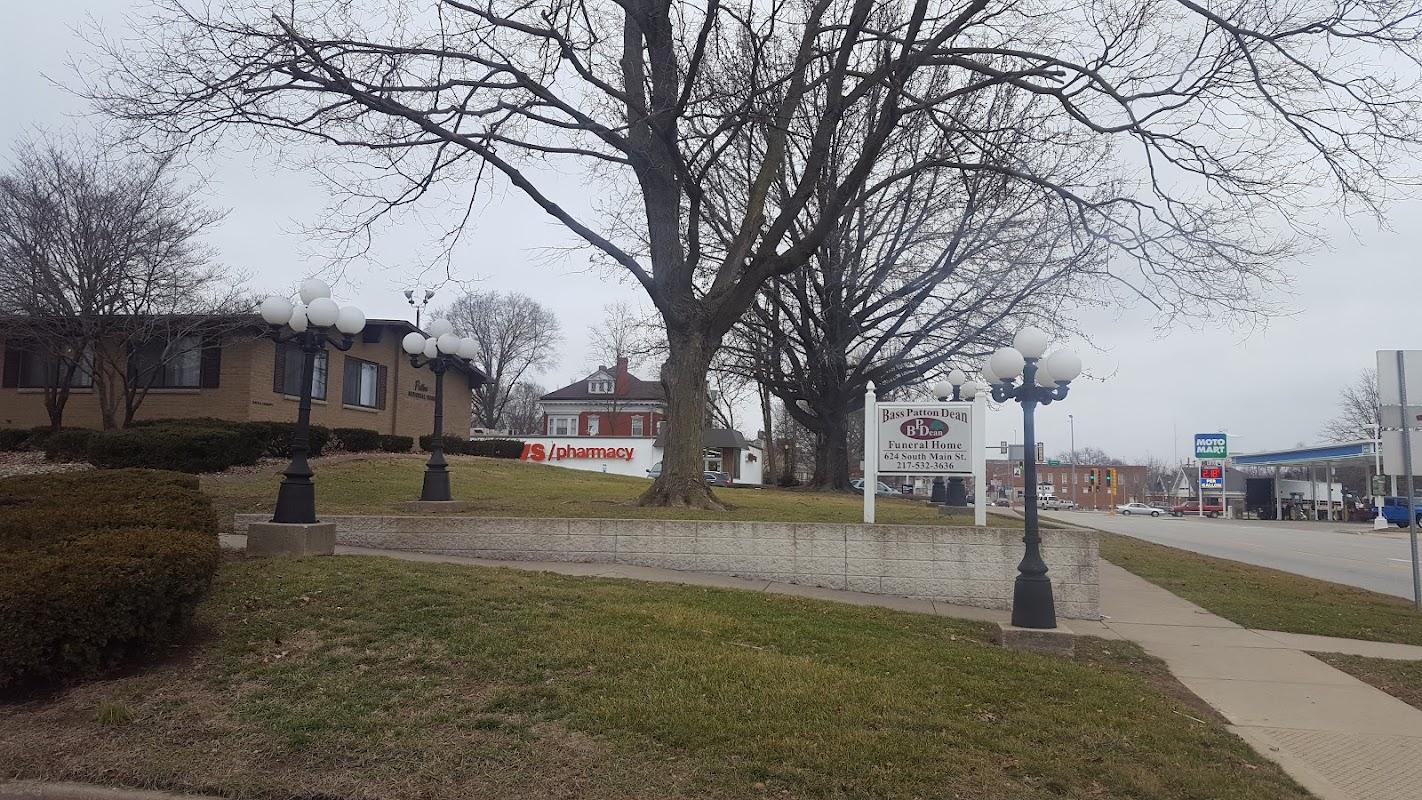 Bass Patton Dean Funeral Home building in Hillsboro, Illinois