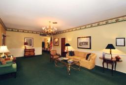 Bastian & Perrott, Oswald Mortuary building in Northridge, California