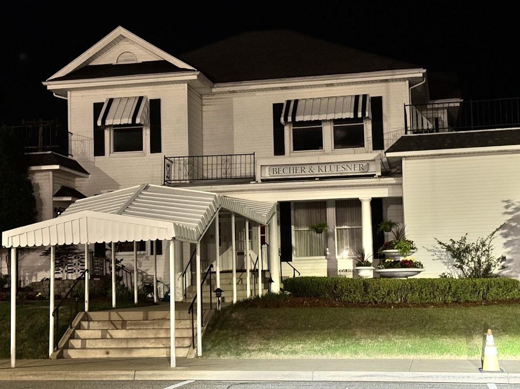 Becher & Kluesner Funeral Home - Downtown Chapel in Jasper Indiana