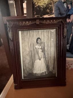 Bonham Bros & Stewart Mortuary building in Ramona, California