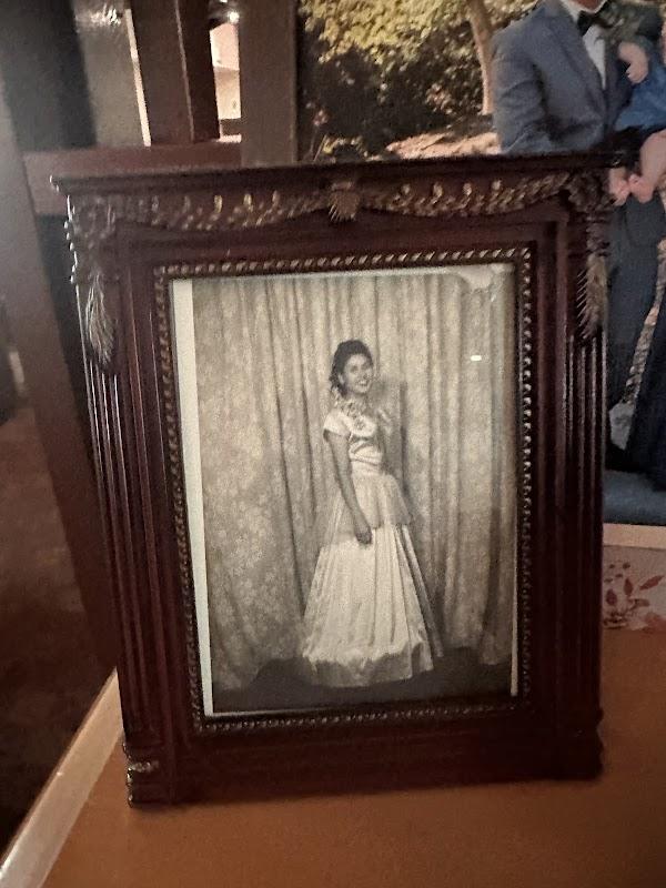 Bonham Bros & Stewart Mortuary building in Ramona, California