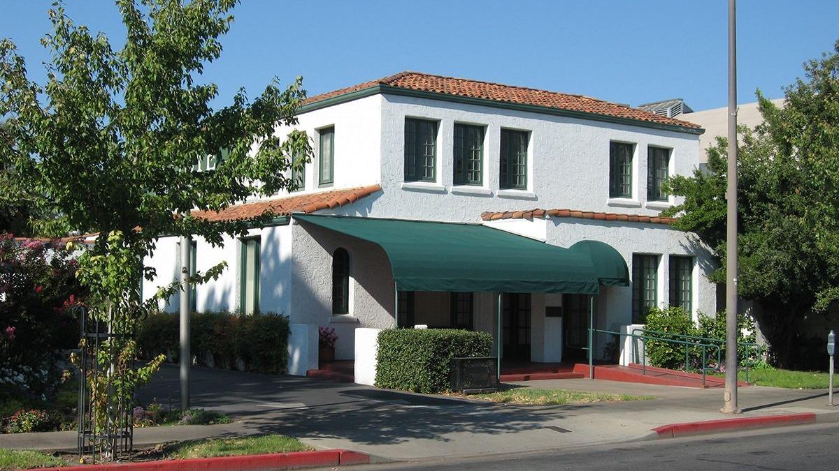 Brusie Funeral Home building in Chico, California