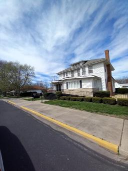 Buchanan & Cody Funeral Home building in Ashland, Illinois