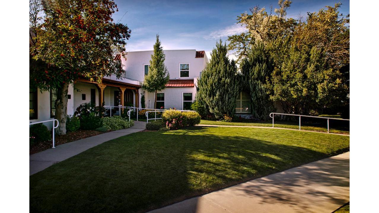 Bustard's Funeral Directors & Crematory building in Casper, Wyoming