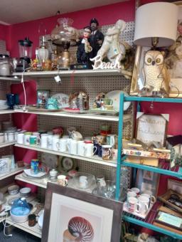 Bynum's Pleasant Valley Mortuary building in Avenal, California