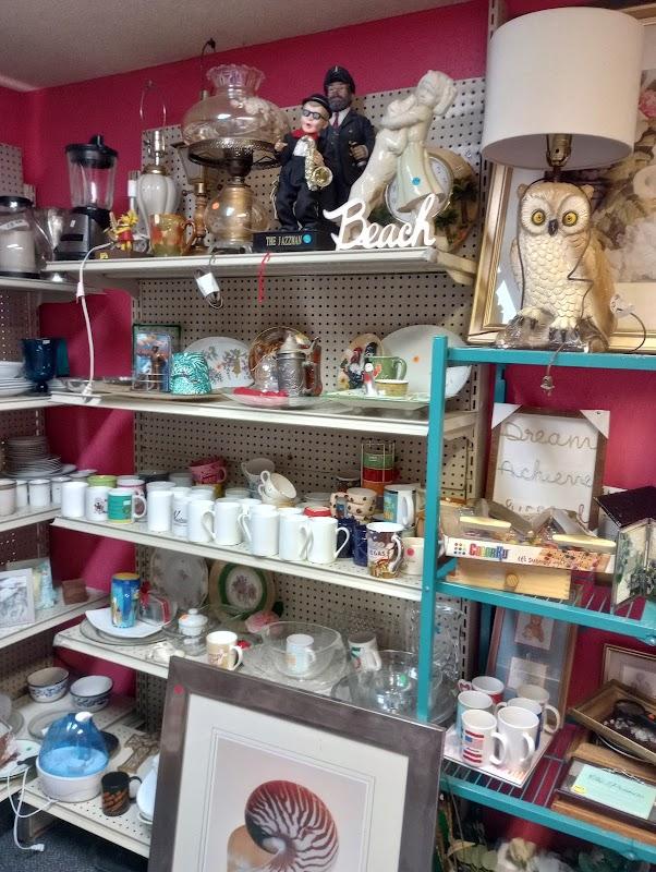 Bynum's Pleasant Valley Mortuary building in Avenal, California