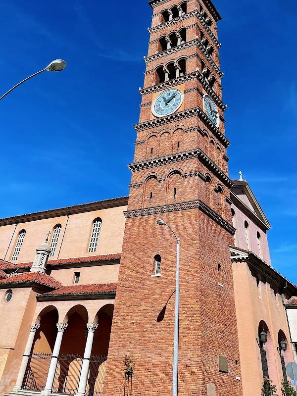 Cabot & Sons Traditional Funeral & Cremation Services building in Pasadena, California