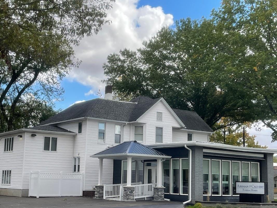 Calvert & Ferry Funeral Home building in Girard, Illinois