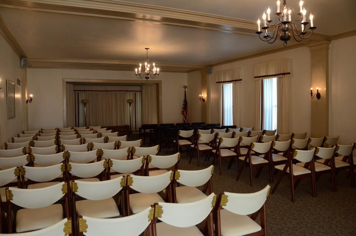 Calvert & Martin Funeral Home building in Pontiac, Illinois