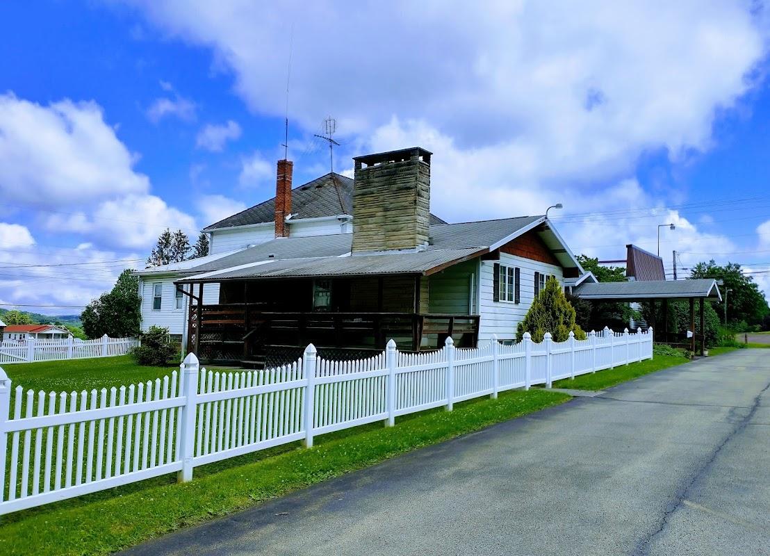 Carl R. Spear Funeral Home in Bruceton Mills West Virginia