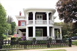 Chapman-Moser Funeral Home in Little Falls New York