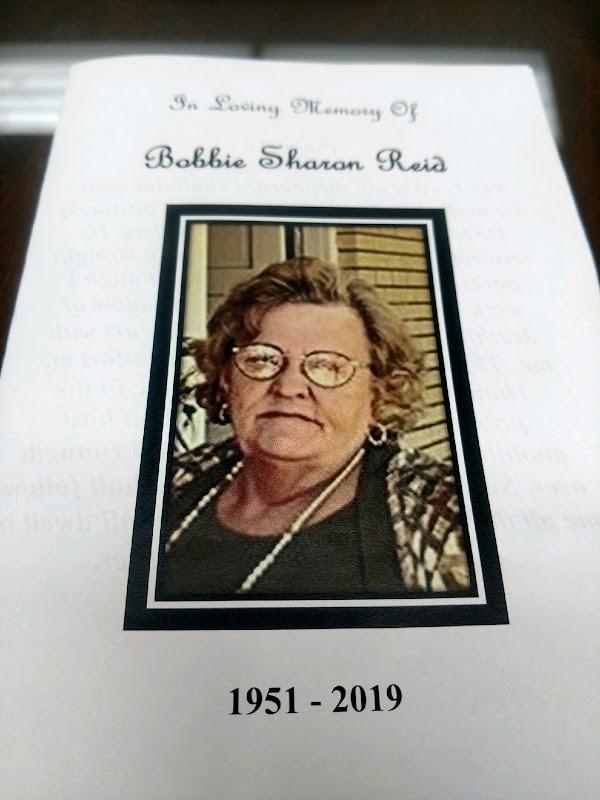 Colonial Chapel Funeral Home in Bay Springs Mississippi