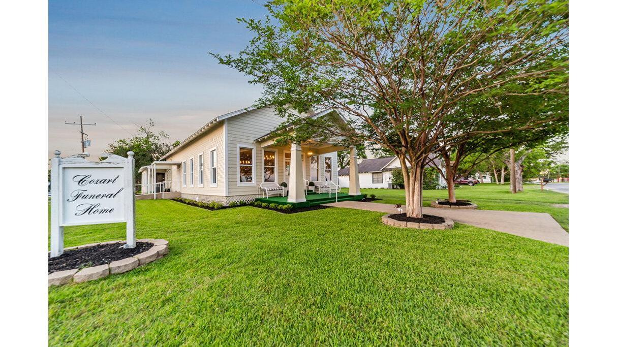 Cozart Funeral Home in Normangee Texas