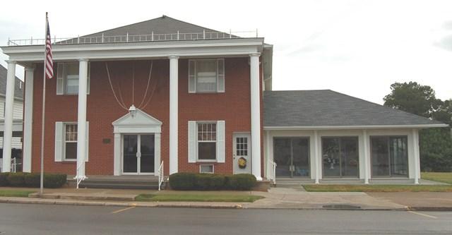 Crain Funeral Home building in Anna, Illinois