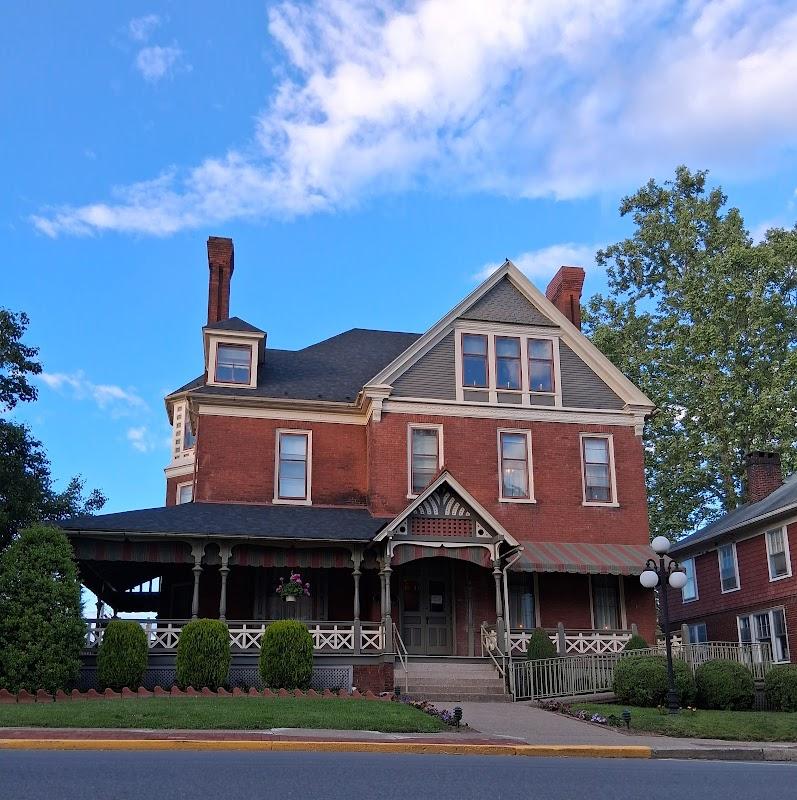Cronrath-Grenoble Funeral Home in Lewisburg Pennsylvania