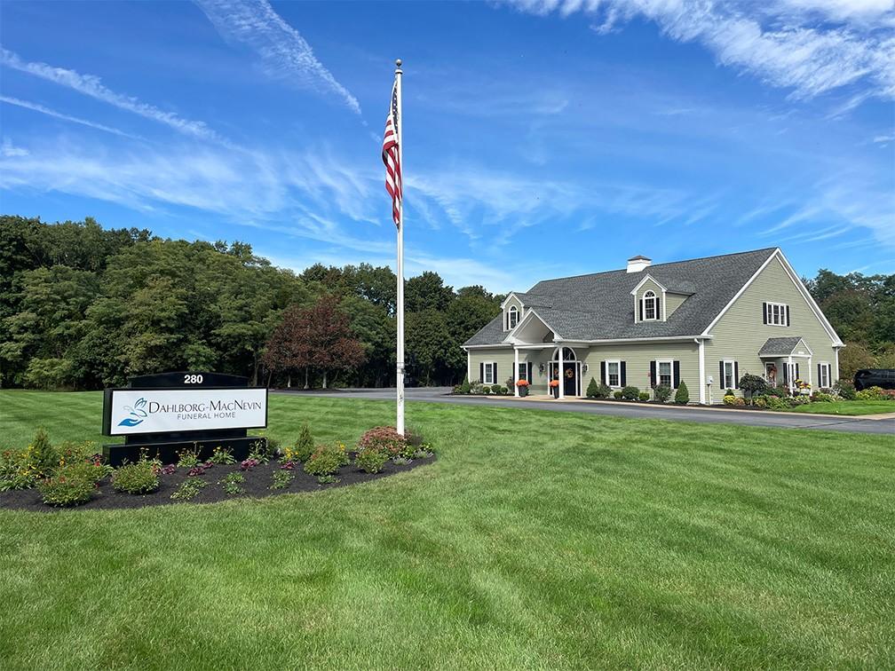 Dahlborg-MacNevin Funeral Home in Lakeville Massachusetts
