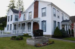 Dakin Funeral Home L.P. in New Berlin New York