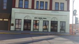 Davis Funeral Chapel in Leavenworth Kansas