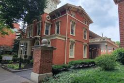 DeBord Snyder Funeral Home & Crematory in Lancaster Pennsylvania