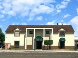 Deco Familia building in Paramount, California