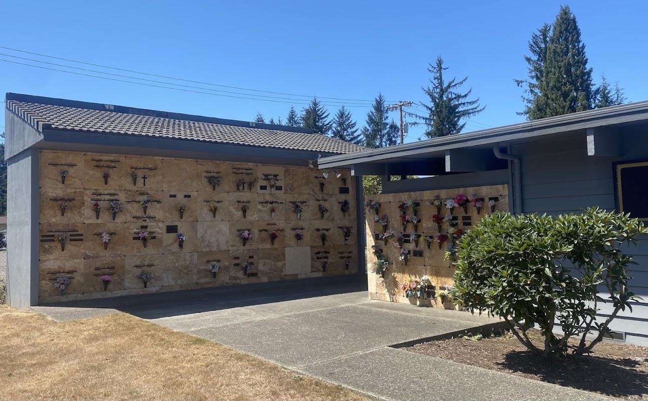 Dunes Memorial Chapel in Reedsport Oregon
