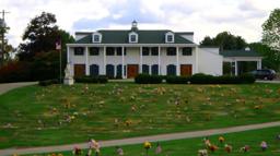 Eloise B. Kyper Funeral Home building in Glenshaw, Pennsylvania