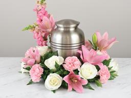 Evins Funeral Home & Crematorium building in Modesto, California