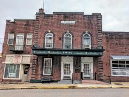 Ewing Funeral Home in Pomeroy Ohio