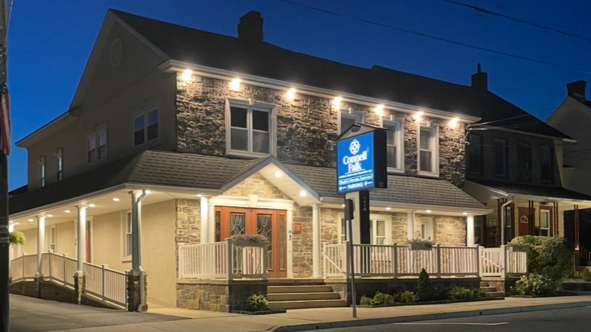 Falk Funeral Homes & Crematory building in Hellertown, Pennsylvania