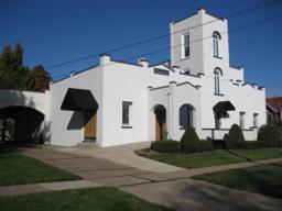 Fippinger Funeral Home building in Aledo, Illinois