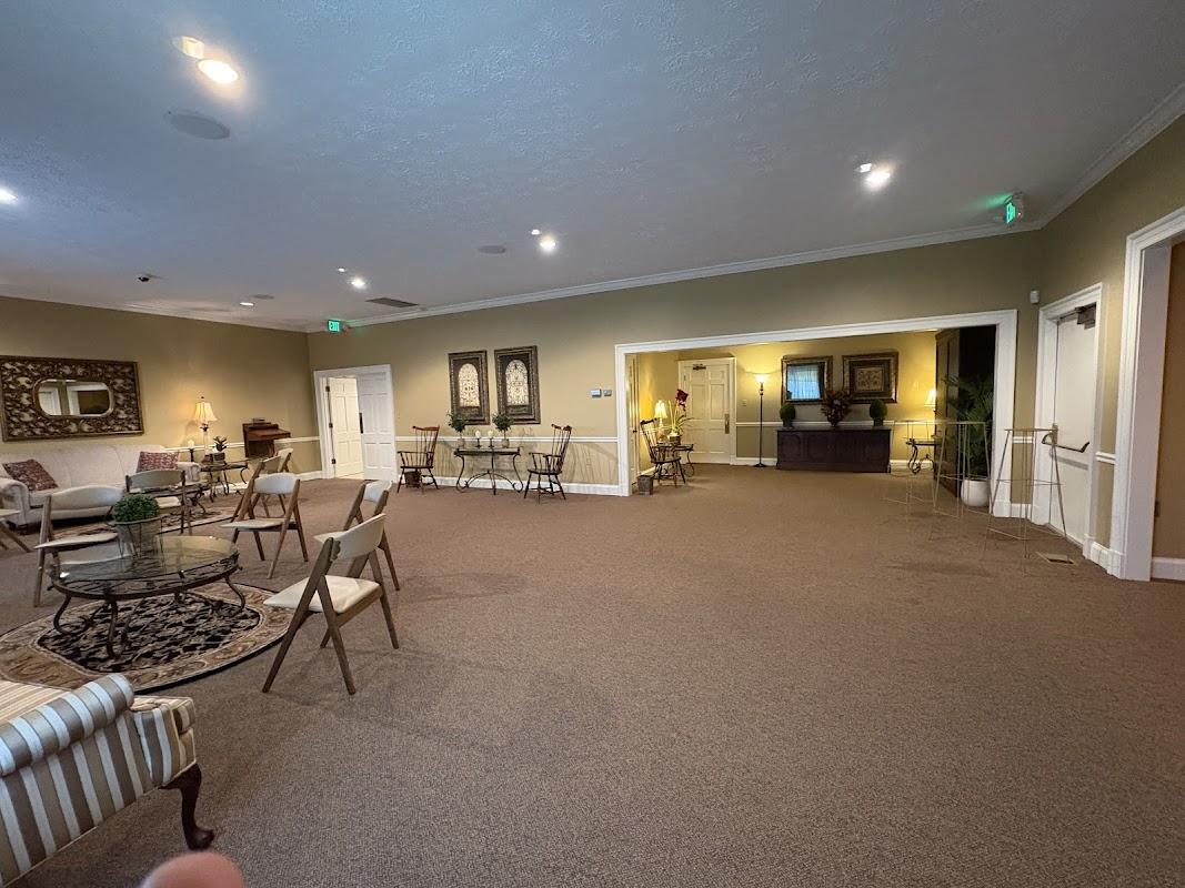 Flinn-Maguire Funeral Home in Franklin Indiana