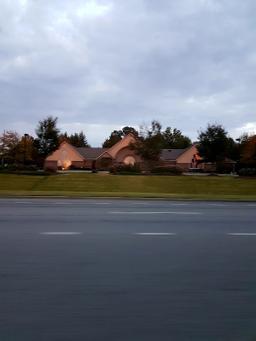 Spry Williams Funeral Home building in Florence, Alabama