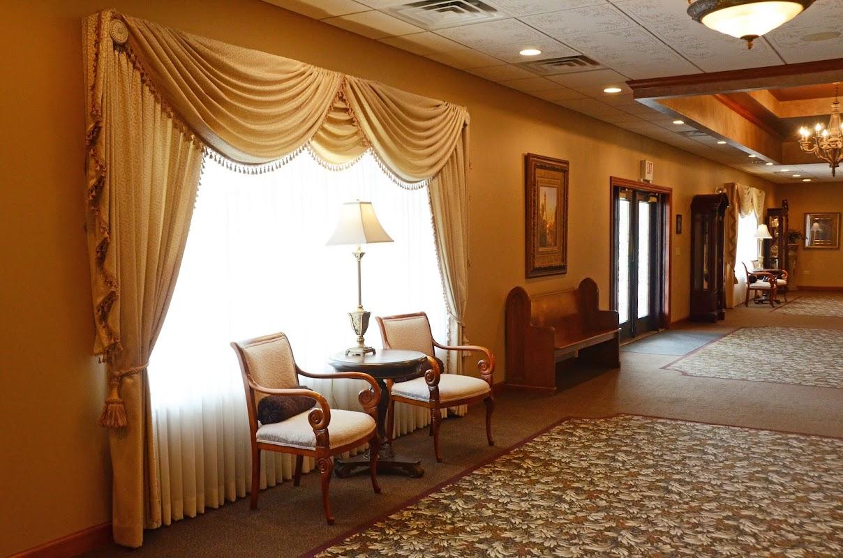 Forsythe Gould Funeral Home building in Manhattan, Illinois