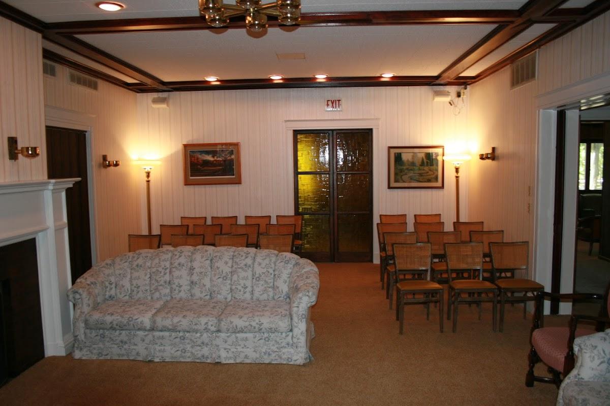 Fullerton Family of Funeral Homes in Charles City Iowa