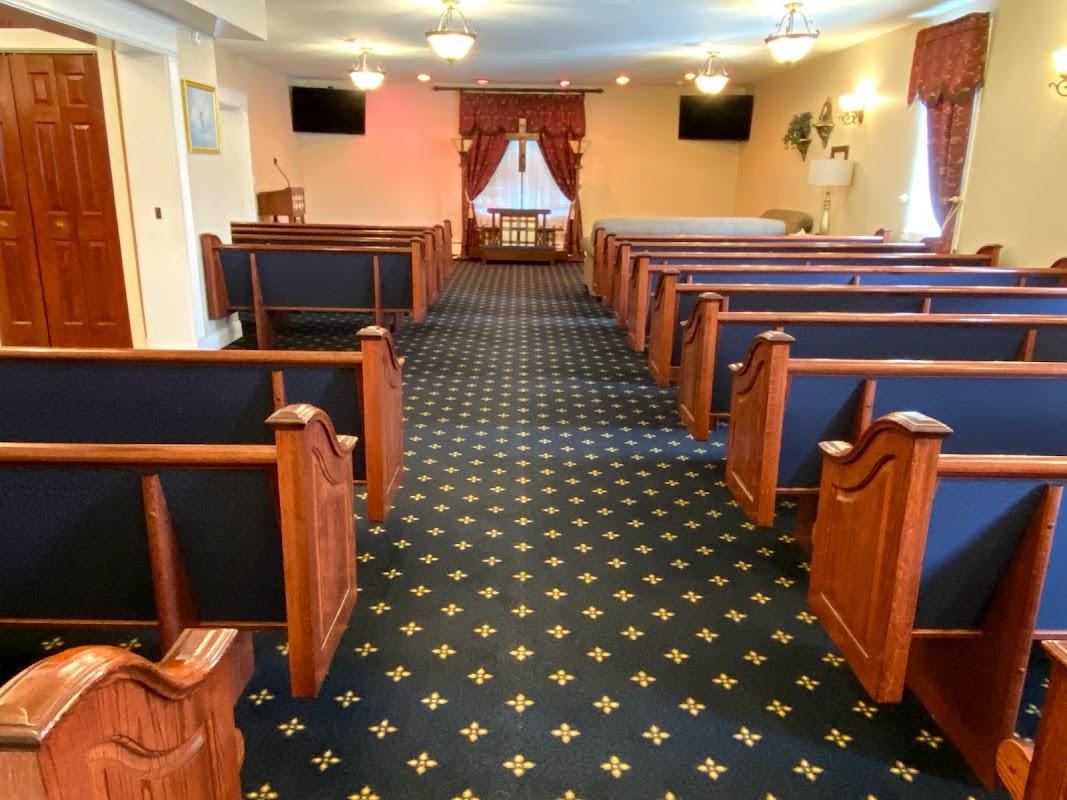 Funeraria Luz De Paz / Rodriguez building in Bridgeport, Connecticut