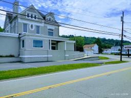 Gilbert Funeral Home and Crematory building in Boston, Pennsylvania
