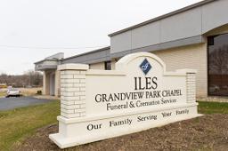 Grandview Park Funeral Home in Des Moines Iowa