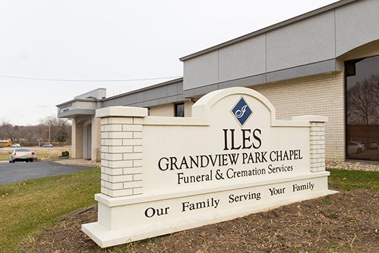 Grandview Park Funeral Home in Des Moines Iowa