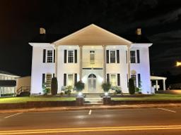 Grissom Martin Funeral Home building in Columbia, Kentucky