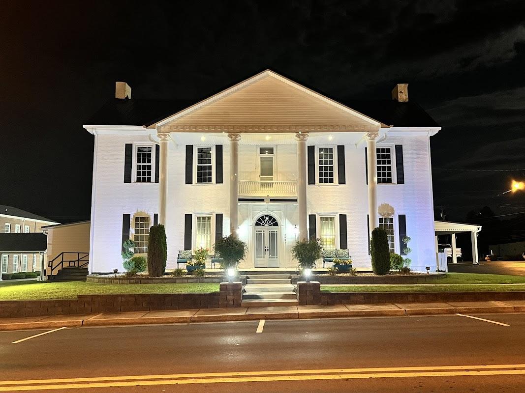 Grissom Martin Funeral Home building in Columbia, Kentucky