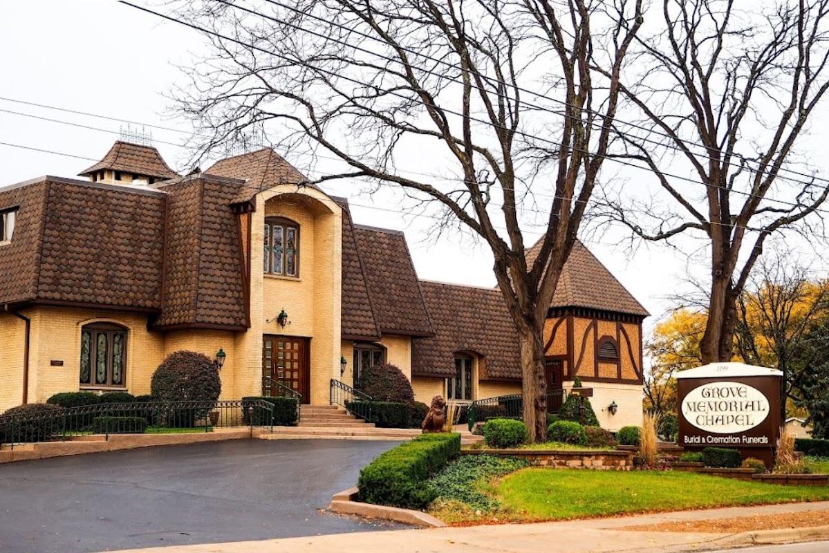 Grove Memorial Chapel in Elk Grove Village Illinois