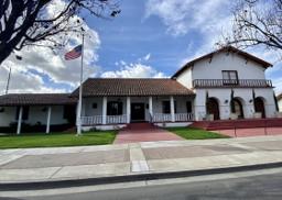 Grunnagle-Ament-Nelson Funeral Home & Crematory building in Hollister, California
