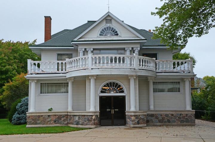 Halbritter Wickens Funeral Services in Niles Michigan