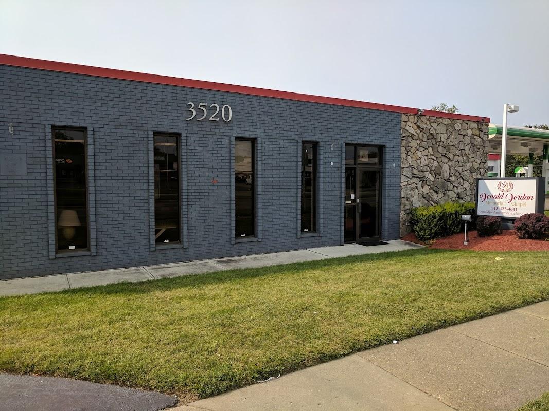 Hall Jordan & Pretty Memorial Chapel in Middletown Ohio